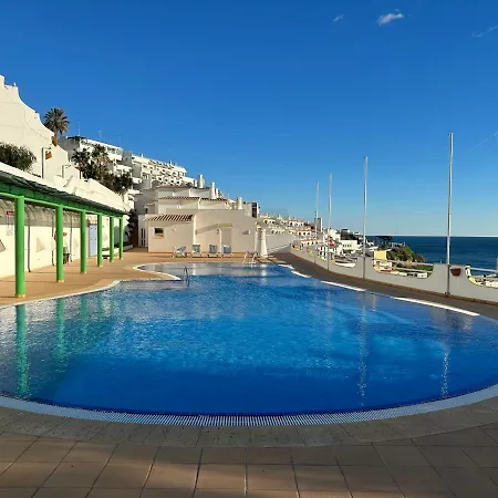 Beachfront 2 Bedroom * Αλμπουφέιρα