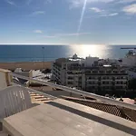 Beachfront 2 Bedroom *