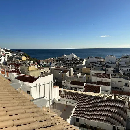 Beachfront 2 Bedroom *