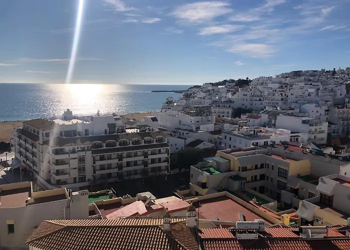 Beachfront 2 Bedroom * אלבופיירה