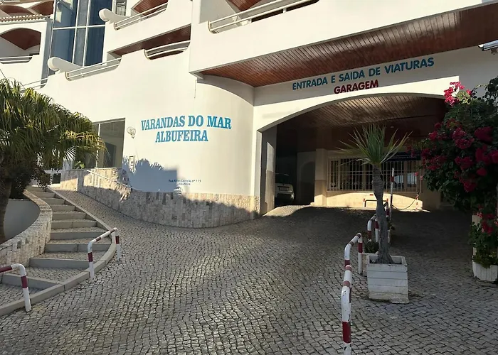 Beachfront 2 Bedroom * אלבופיירה