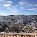 Beachfront 2 Bedroom Apartamento Albufeira