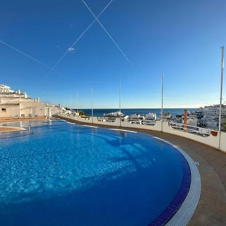 Daire Beachfront 2 Bedroom *